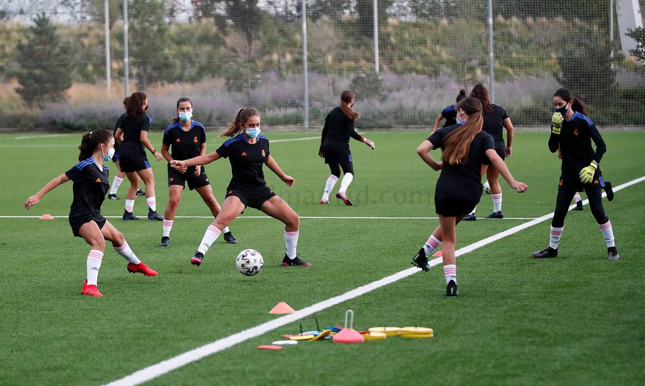 Presencia en el estreno sub-15 Femenina y con Madrid sub-16 | ADN Blanco